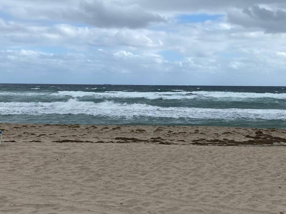 Spacious Home Near Downtown & The Beach ديلراي بيتش المظهر الخارجي الصورة