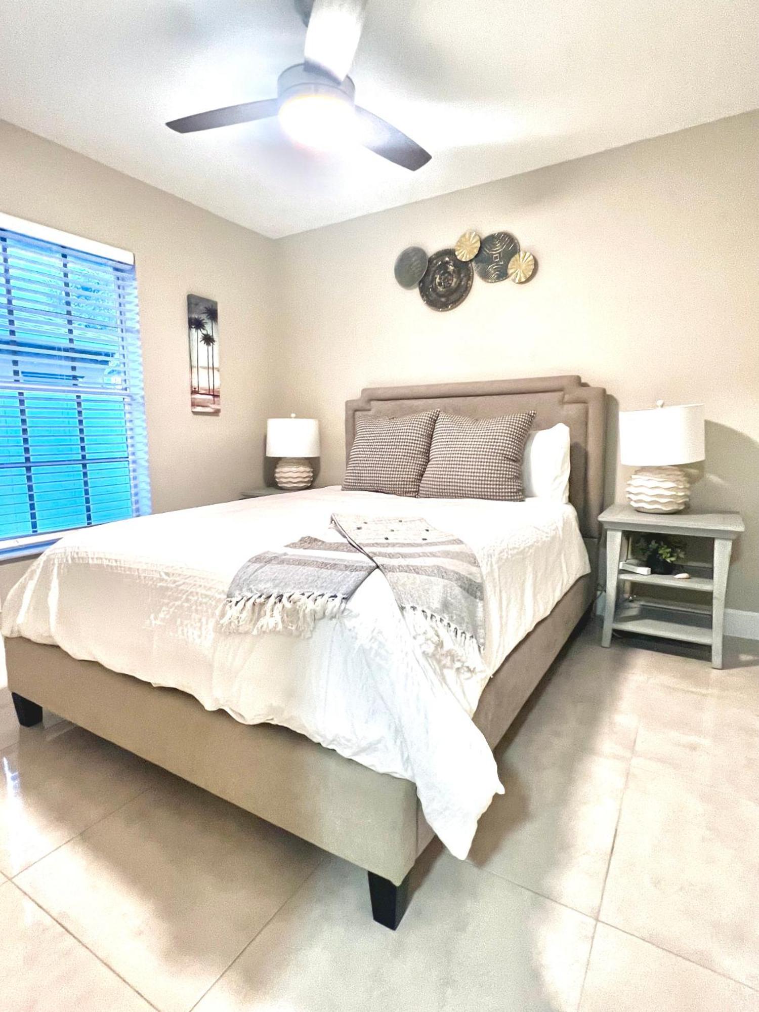 Spacious Home Near Downtown & The Beach ديلراي بيتش المظهر الخارجي الصورة