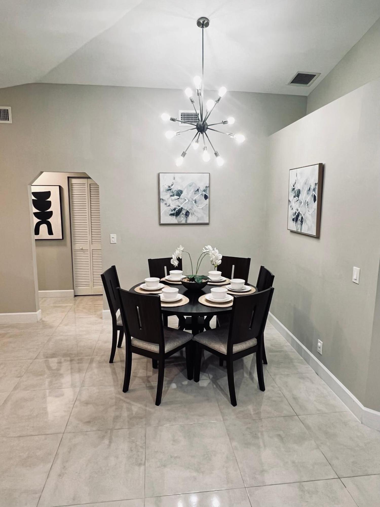 Spacious Home Near Downtown & The Beach ديلراي بيتش المظهر الخارجي الصورة